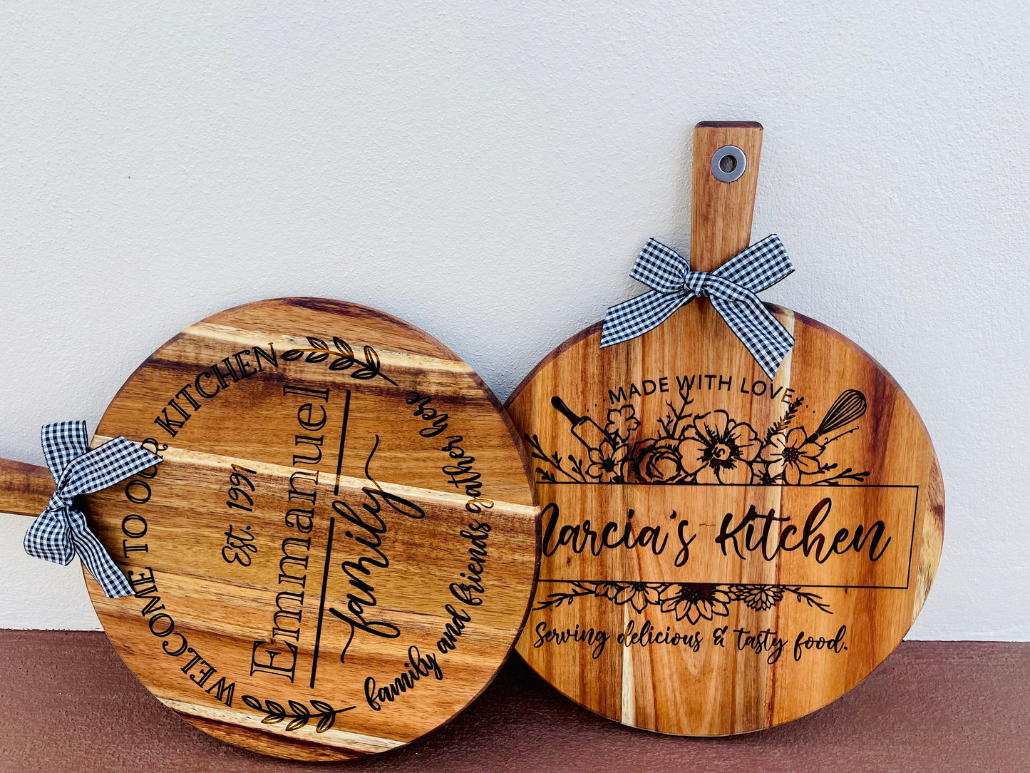 Round Engraved Acacia Cheese Board (Custom Engraving)